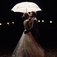 Gorgeous nightime wedding photography at vaulty manor